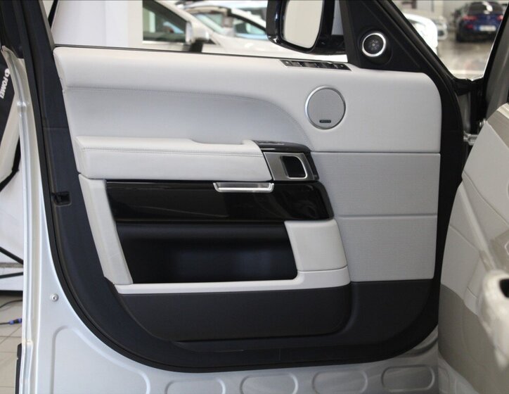 Land Rover Range Rover SUV / Terénní 3,0 l 190 kw