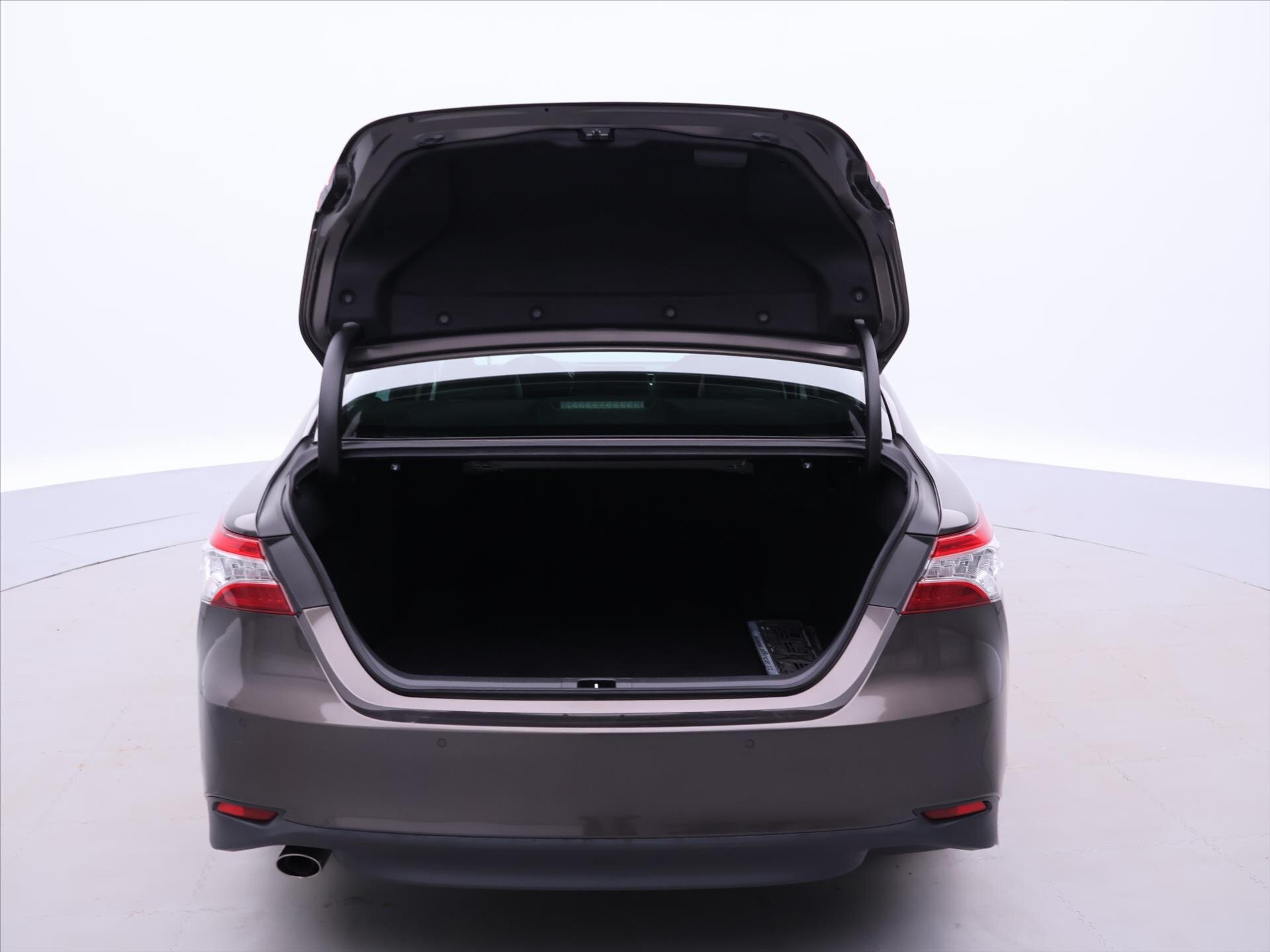 Toyota Camry Sedan 2,5 l 131 kw