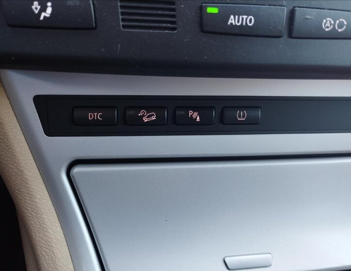 BMW X3 SUV / Terénní 2,0 l 130 kw