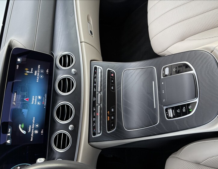 Mercedes-Benz Třídy E 17