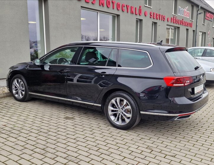 Volkswagen Passat Kombi 2,0 l 110 kw