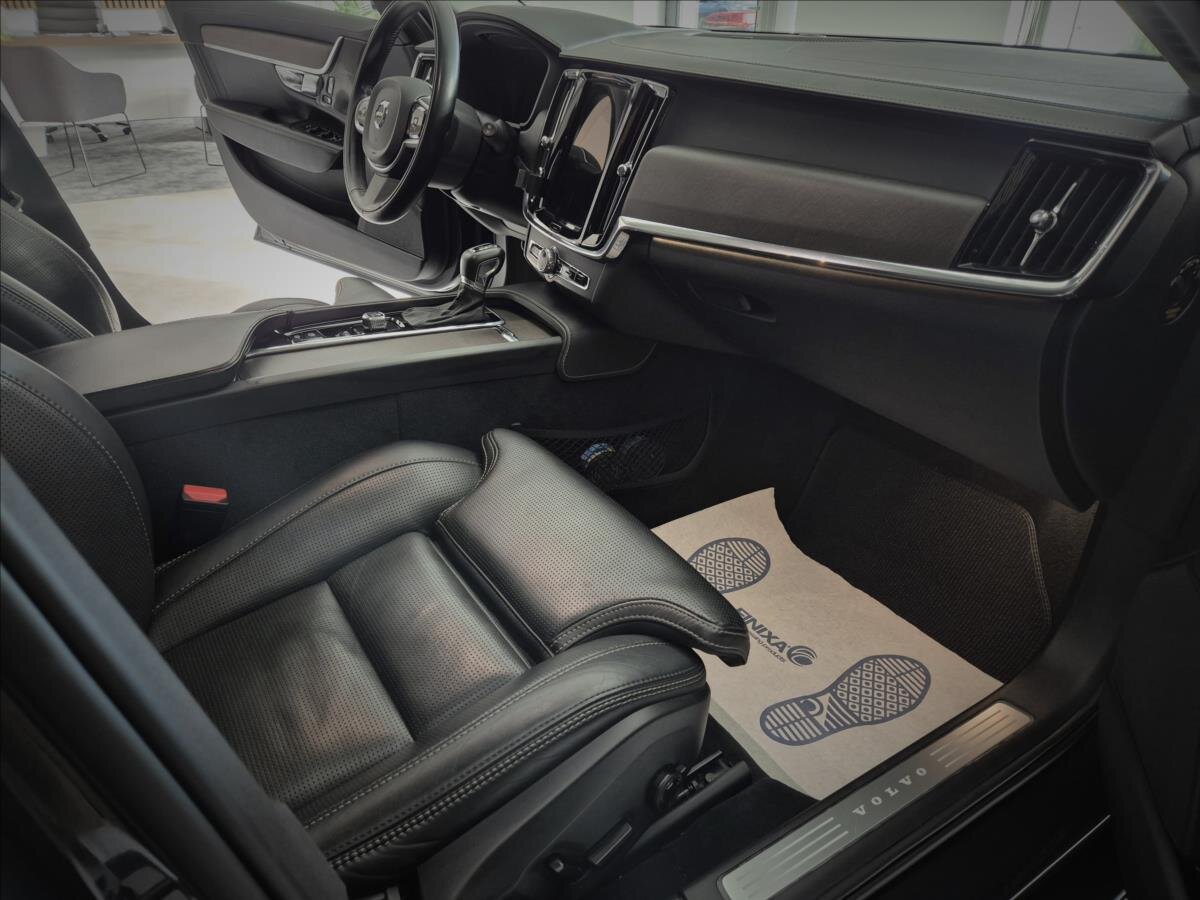 Volvo V90 Kombi 2,0 l 177 kw