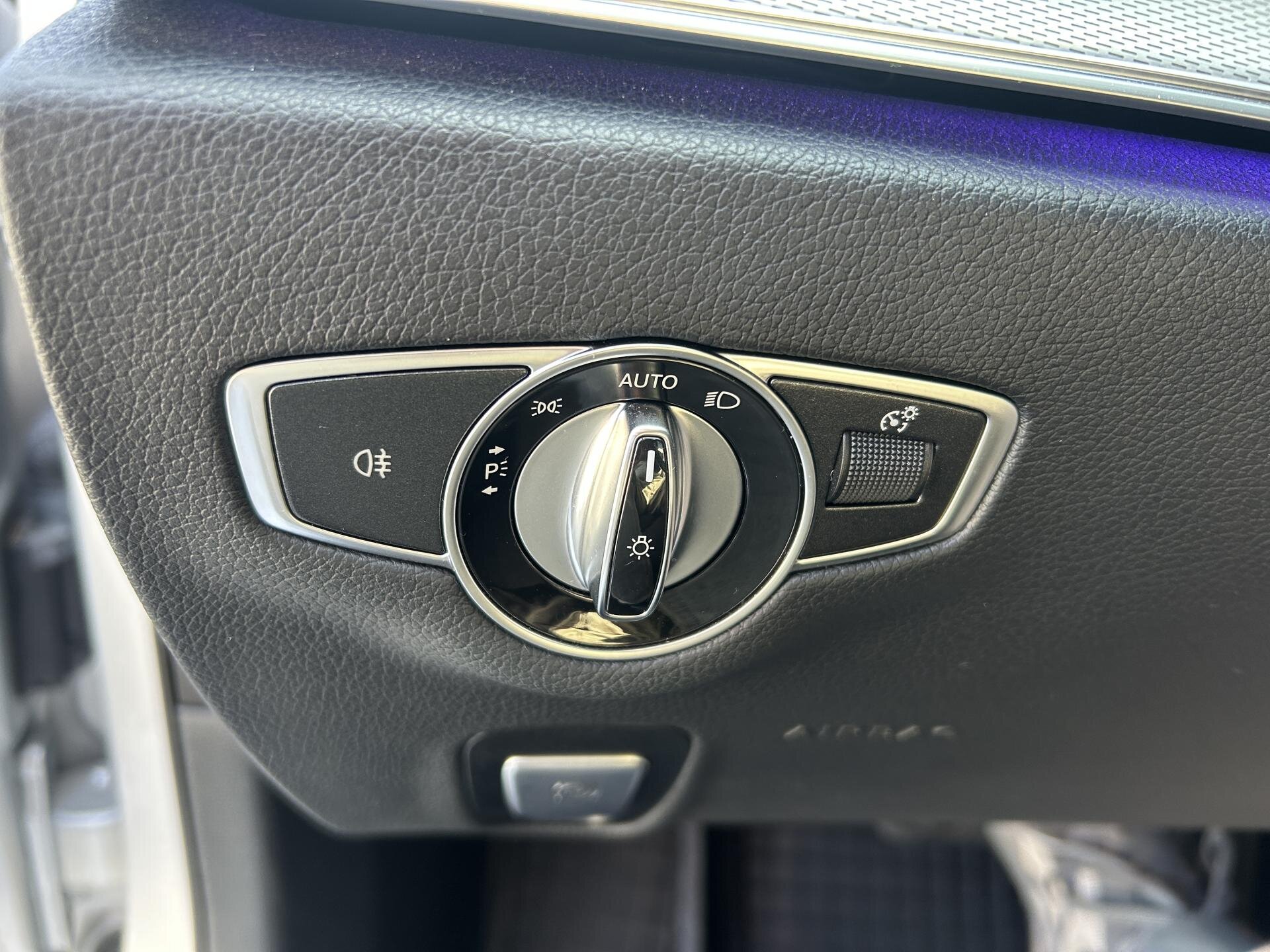 Mercedes-Benz Třídy E Sedan / Limuzína 3,0 l 190 kw