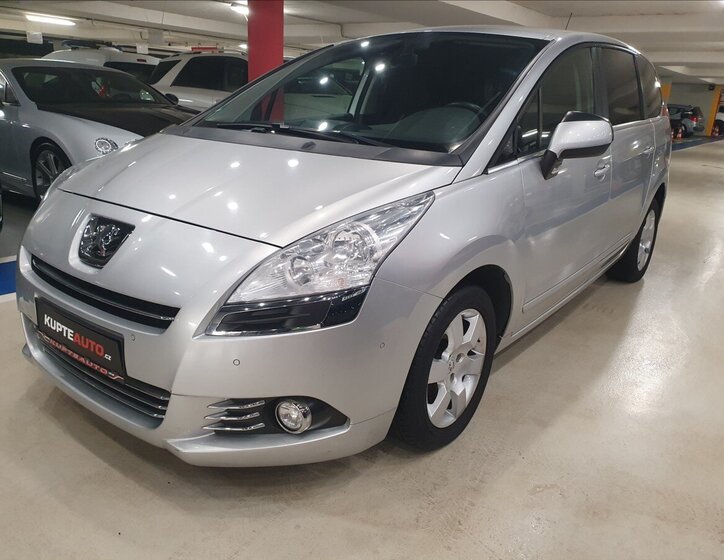 Peugeot 5008 MPV 1,6 l 88 kw