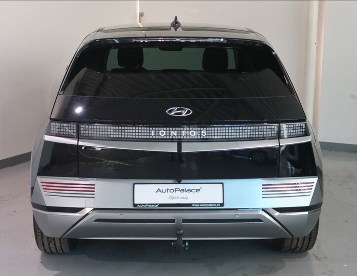 Hyundai Ioniq 5 5