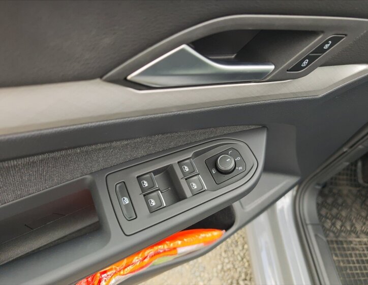 Volkswagen Golf Kombi 999,0 81 kw