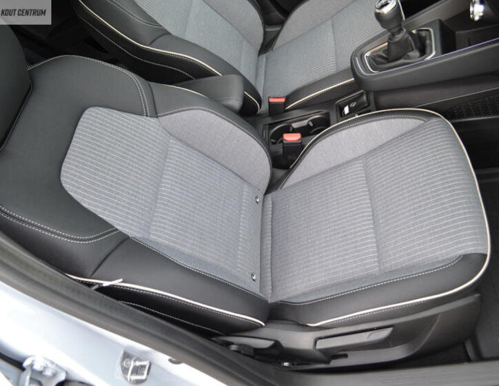 Renault Clio Hatchback 999,0 67 kw