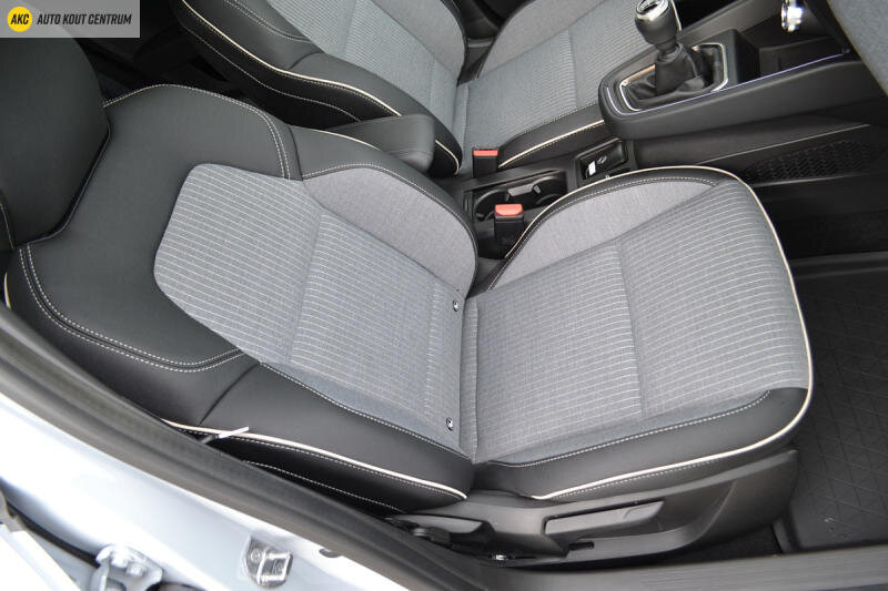 Renault Clio Hatchback 999,0 67 kw