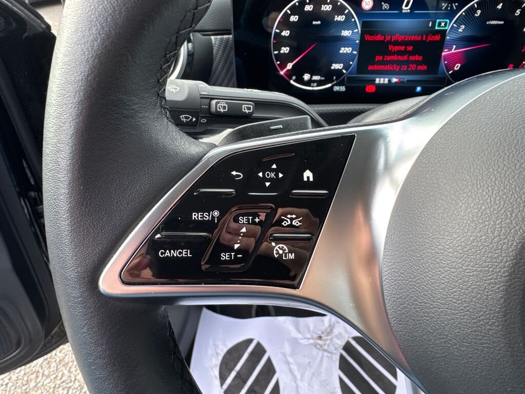 Mercedes-Benz Třídy A Hatchback 1,3 l 120 kw