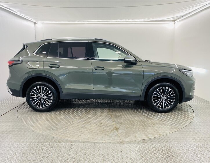 Volkswagen Tiguan SUV / Terénní 2,0 l 142 kw