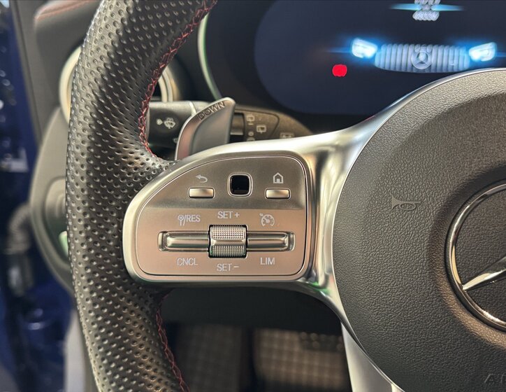 Mercedes-Benz GLC 12