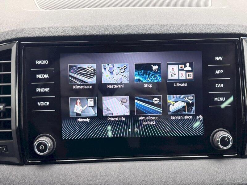 Škoda Karoq SUV 1,5 l 110 kw