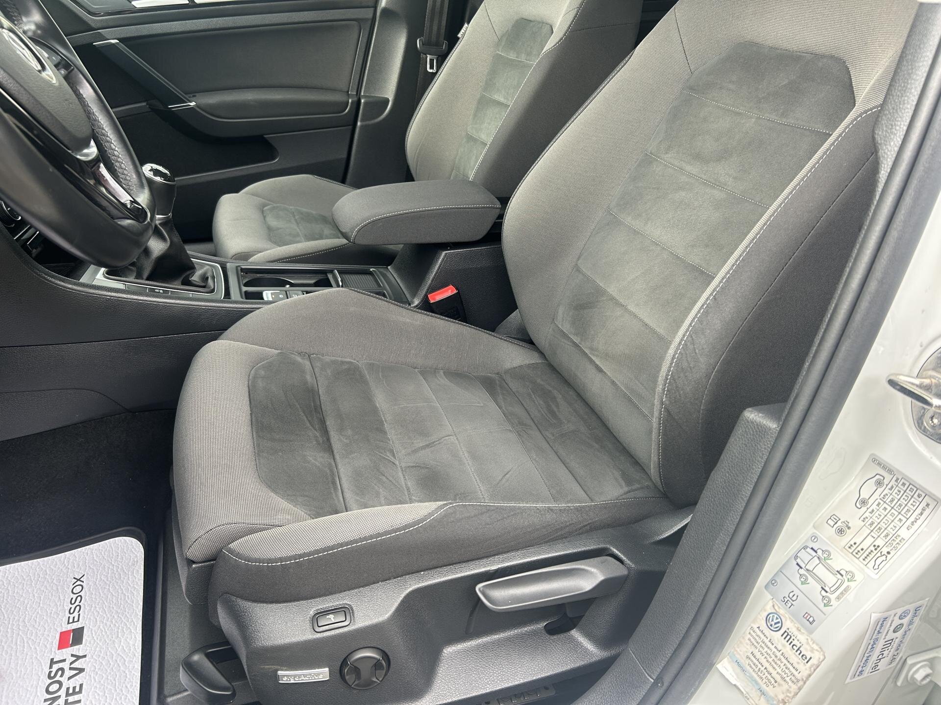 Volkswagen Golf Kombi 2,0 l 110 kw