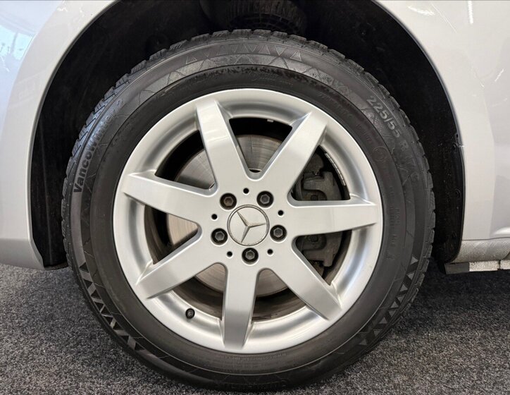 Mercedes-Benz Vito MPV 2,1 l 140 kw