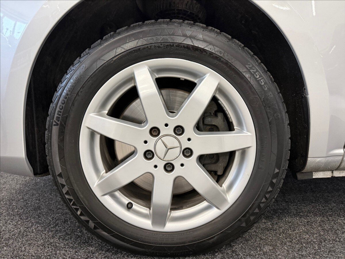 Mercedes-Benz Vito MPV 2,1 l 140 kw