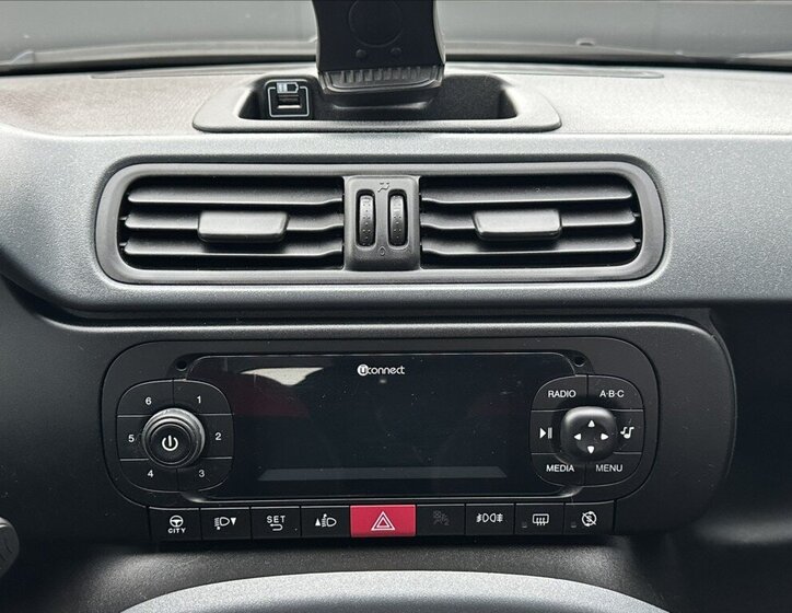 Fiat Panda Hatchback 875,0 63 kw