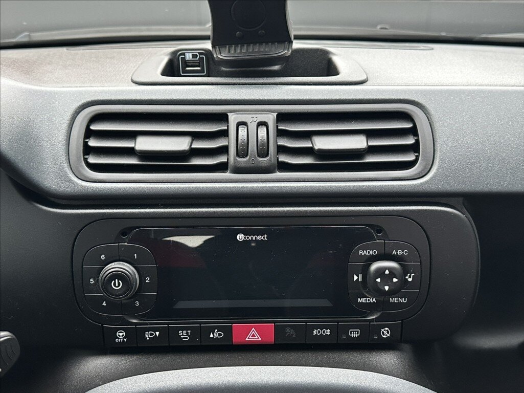 Fiat Panda Hatchback 875,0 63 kw