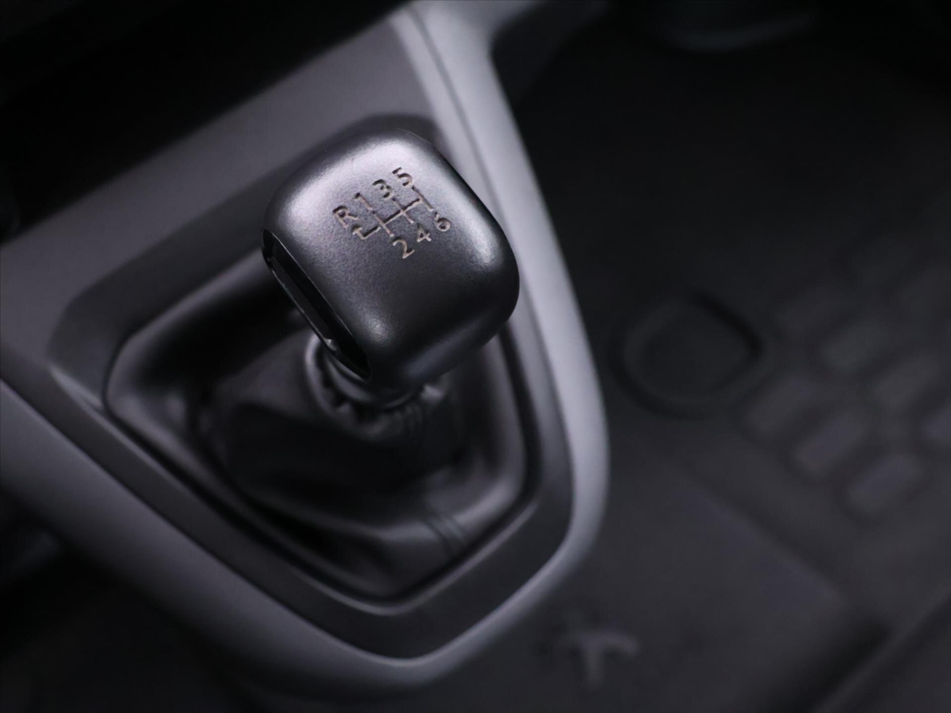 Peugeot Expert Kombi 2,0 l 90 kw