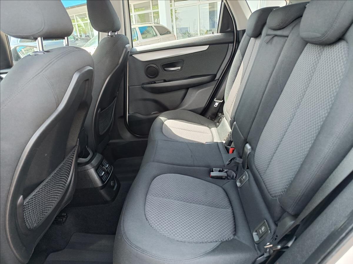 BMW Řada 2 MPV 1,5 l 100 kw