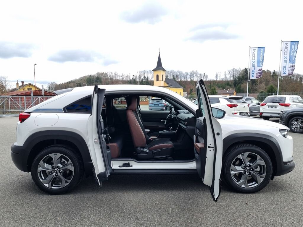 Mazda MX-30 SUV / Terénní 0,0 107 kw