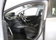 Peugeot 2008 SUV / Terénní 1,2 l 81 kw