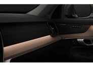 Volvo XC90 SUV / Terénní 2,0 l 184 kw