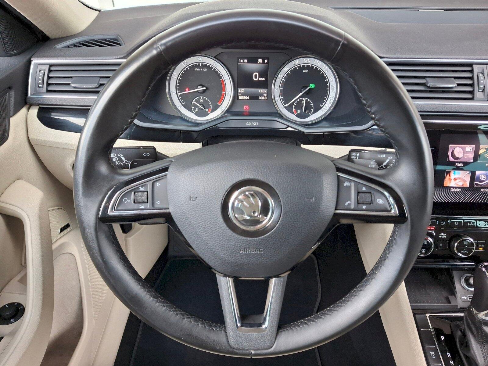 Škoda Superb Sedan / Limuzína 2,0 l 206 kw