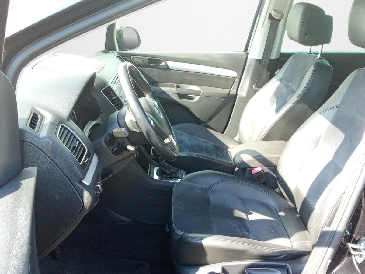 Volkswagen Sharan MPV 2,0 l 103 kw