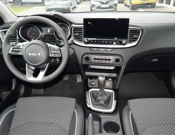 KIA XCeed SUV / Terénní 998,0 84 kw