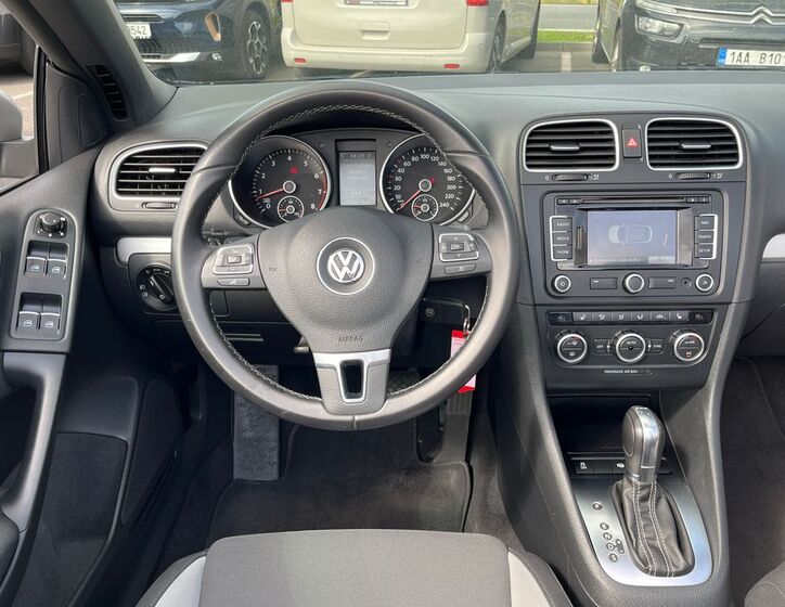Volkswagen Golf 10