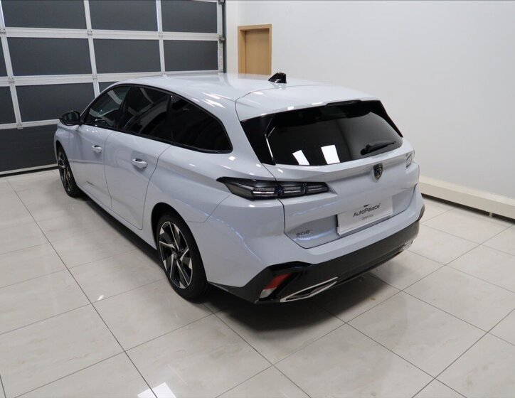 Peugeot 308 Kombi 1,2 l 96 kw