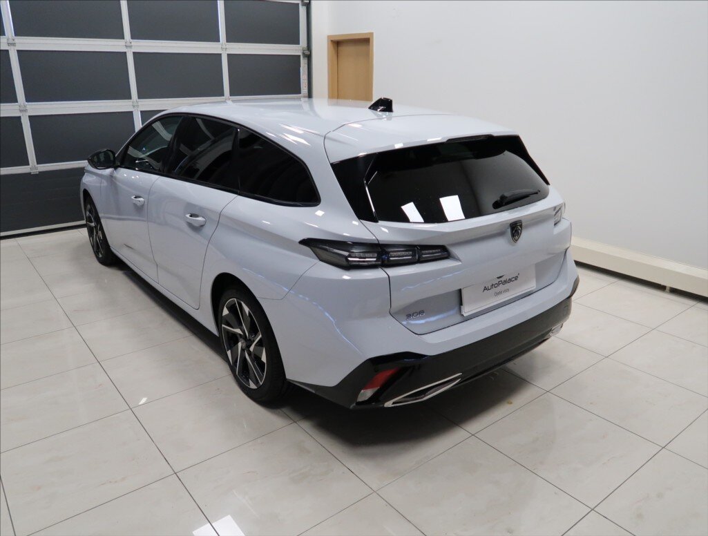 Peugeot 308 Kombi 1,2 l 96 kw