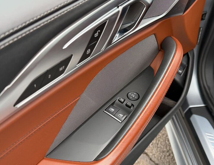 BMW Řada 8 Kupé 4,4 l 390 kw