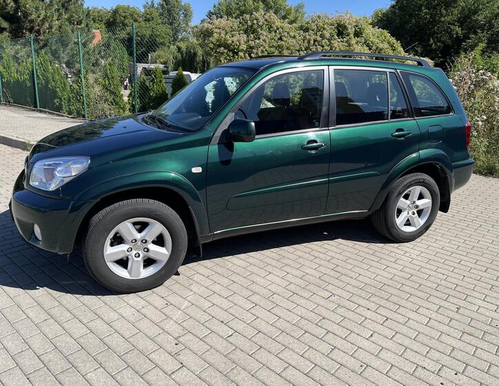 Toyota RAV4 2