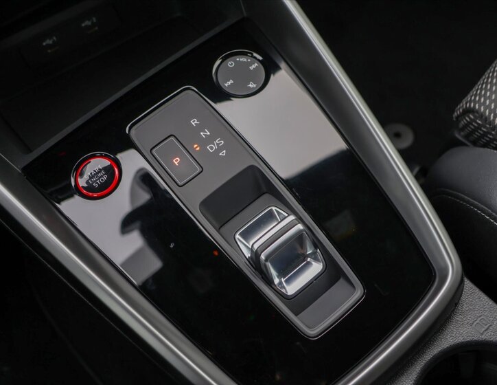 Audi S3 Hatchback 2,0 l 228 kw