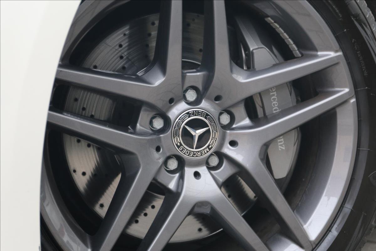 Mercedes-Benz Třídy S Kupé 4,7 l 335 kw