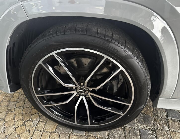 Mercedes-Benz GLS SUV / Terénní 3,0 l 270 kw