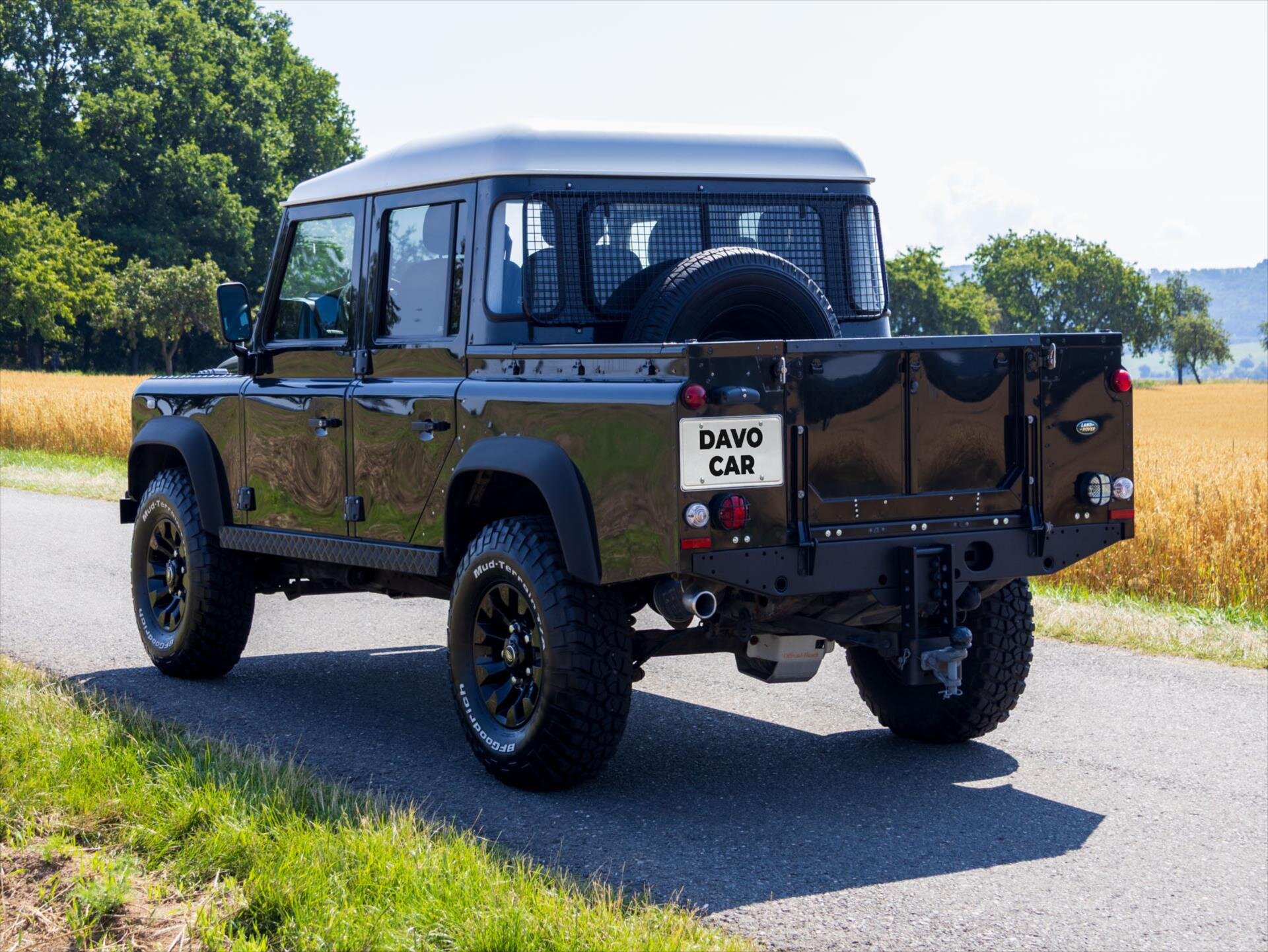 Land Rover Defender SUV 2,2 l 90 kw