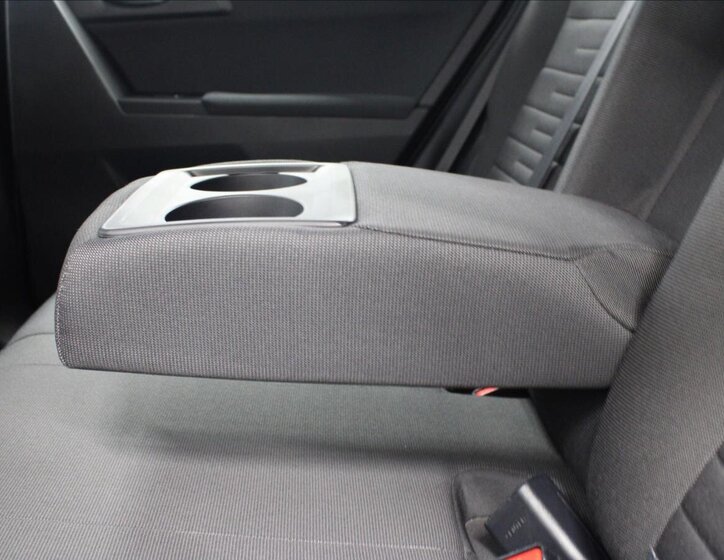 Toyota Auris Hatchback 1,2 l 85 kw