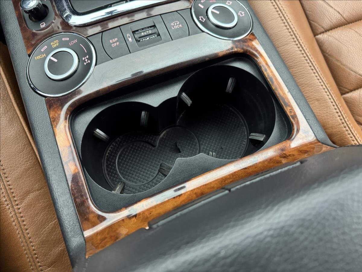 Volkswagen Touareg SUV / Terénní 3,0 l 165 kw