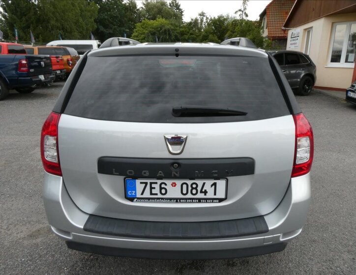 Dacia Logan 8