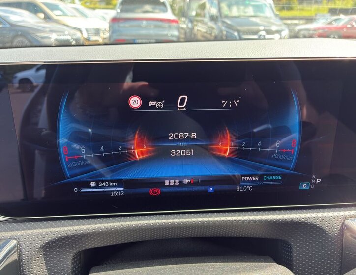 Mercedes-Benz CLA Kombi 2,0 l 225 kw