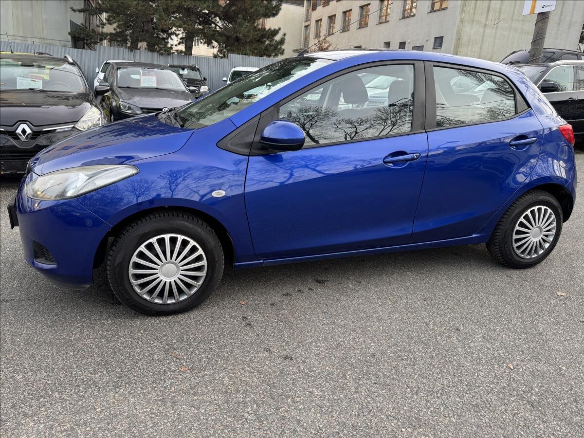 Mazda 2