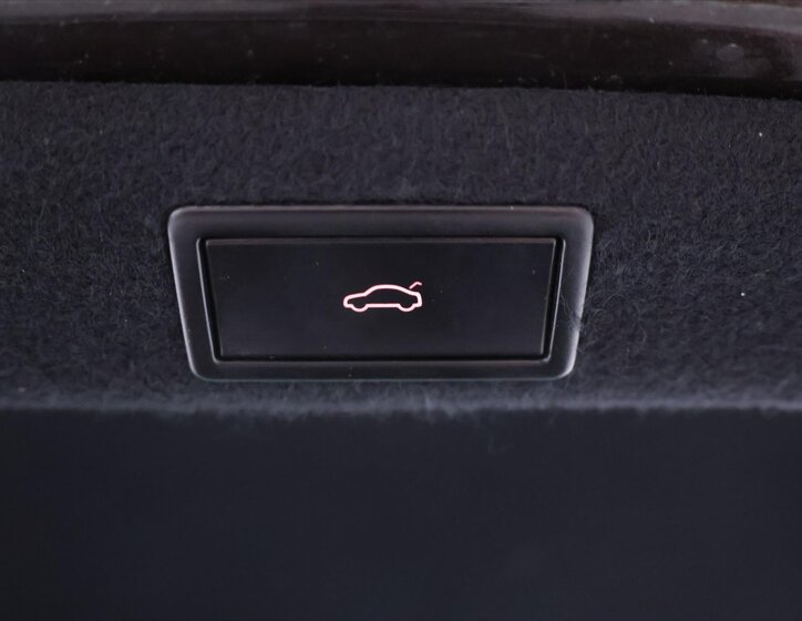 Škoda Superb Liftback 2,0 l 110 kw