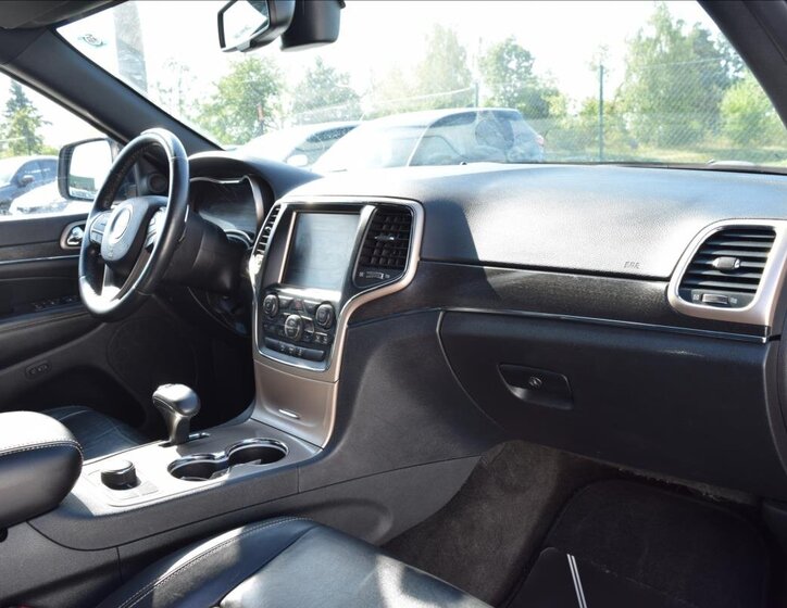 Jeep Grand Cherokee SUV / Terénní 3,0 l 140 kw