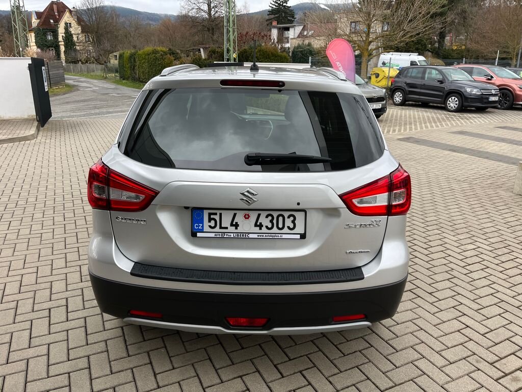 Suzuki SX4 S-Cross SUV / Terénní 998,0 82 kw