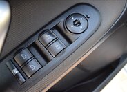 Ford S-MAX MPV 2,0 l 107 kw