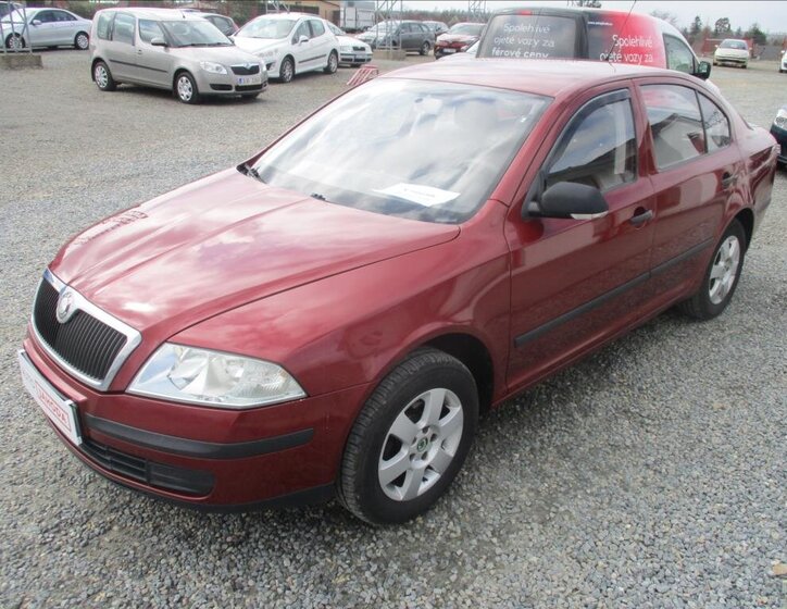 Škoda Octavia Sedan / Limuzína 1,6 l 75 kw