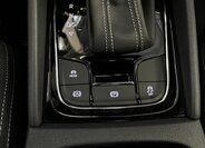 Škoda Karoq SUV / Terénní 1,5 l 110 kw