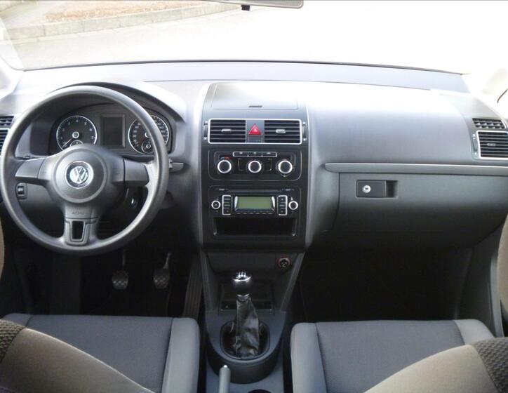 Volkswagen Touran 12